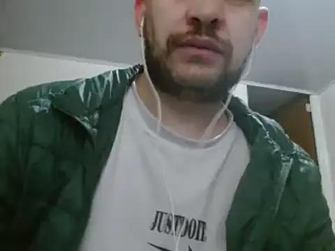 camiloking1720 online show from February 8, 12:38 am