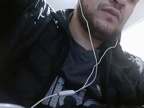 camiloking1720 online show from September 11, 5:45 pm