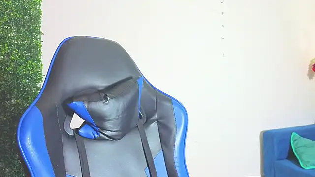 Demitryo online show from February 24, 5:30 am