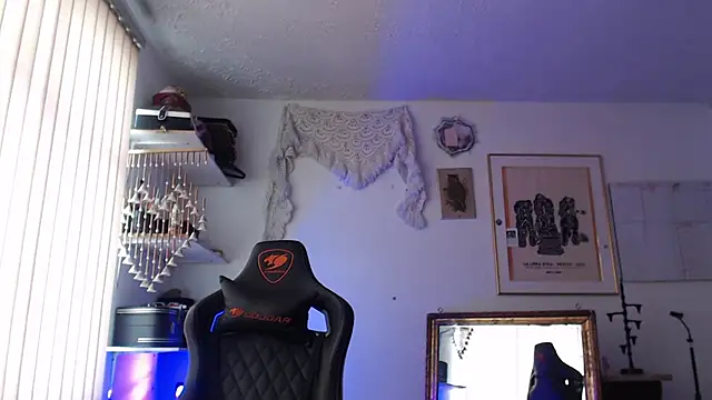 Siriss boyrag online show from September 25, 5:34 pm