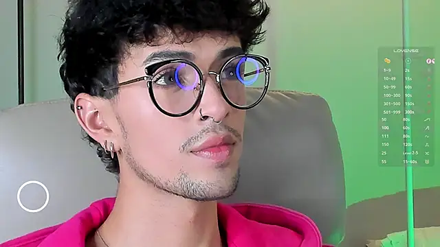 Luca DRosa online show from December 4, 9:16 am