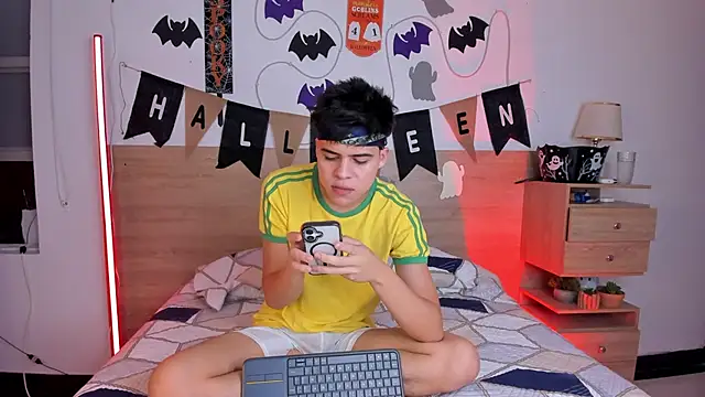 justinbiler online show from October 25, 12:51 pm