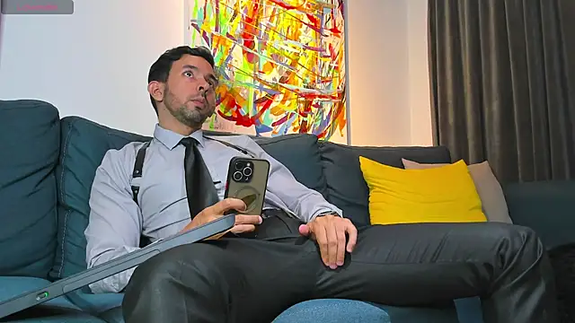 tommy raym0ndg online show from December 19, 9:34 pm