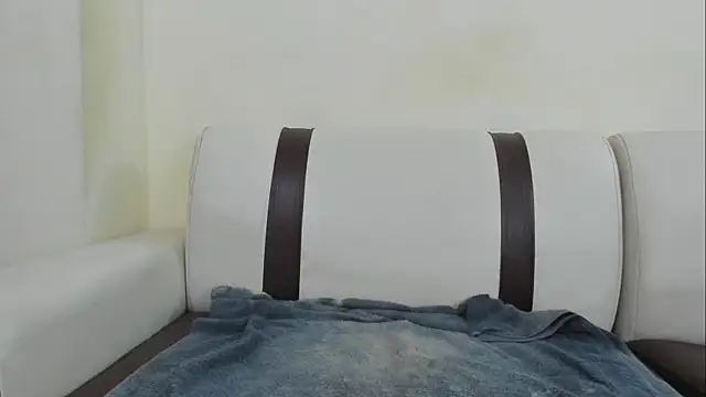 lunainsane58 online show from April 11, 9:29 pm