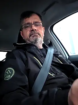 axecoman60 online show from February 6, 3:31 pm