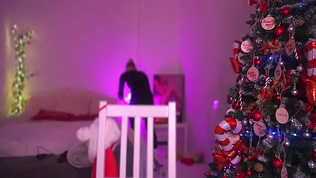 Heidi11 online show from December 24, 10:06 pm