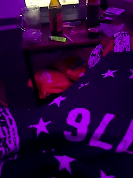 Snapshot of Rastamanzigy22 chatting on October 22, 1:42 am Rastamanzigy22 online show from October 22, 1:42 am