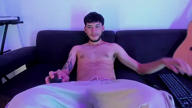 Henrikk senn online show from November 23, 12:10 am