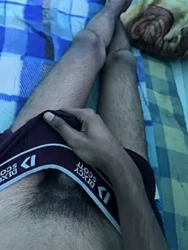 Snapshot of hard_dick_boy123 chatting on March 6, 11:36 am hard dick boy123 online show from March 6, 11:36 am