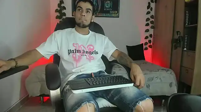 mikee scooth online show from February 15, 4:36 am