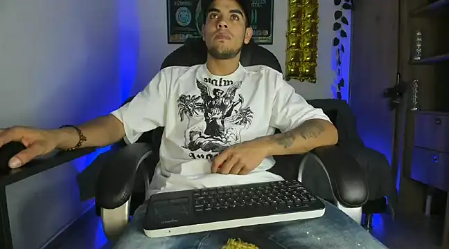 mikee scooth online show from January 6, 4:26 am