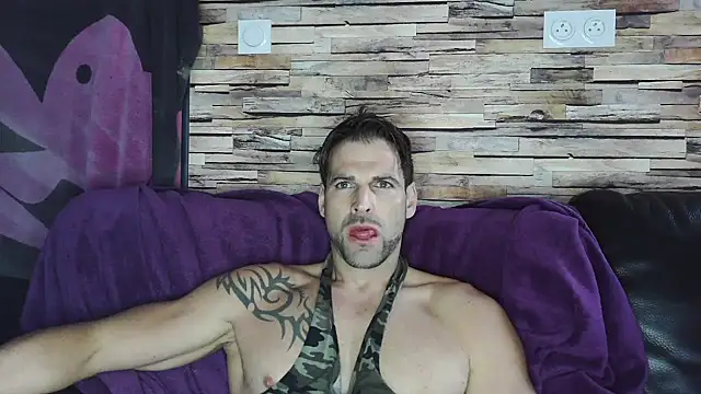 XxBigboybandxX online show from December 5, 10:44 am