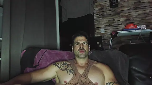 XxBigboybandxX online show from November 17, 5:27 pm