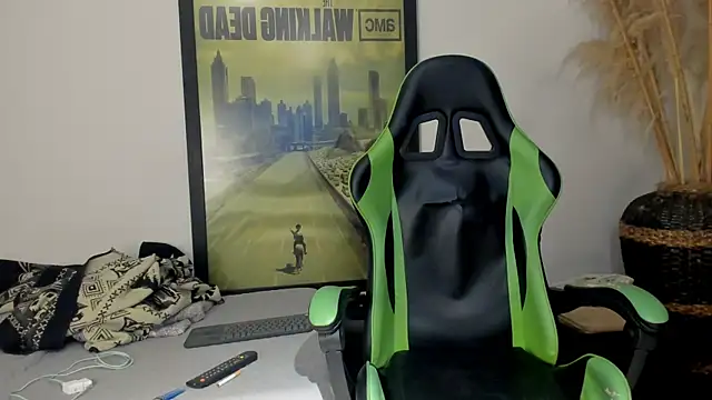 jamesinked  online show from January 9, 7:41 pm