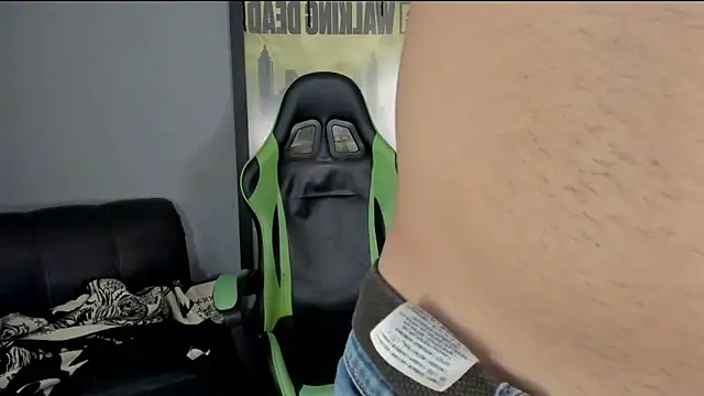 Snapshot of jamesinked_ chatting on March 1, 5:05 pm jamesinked  online show from March 1, 5:05 pm