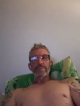 chris sbh online show from October 8, 10:47 pm