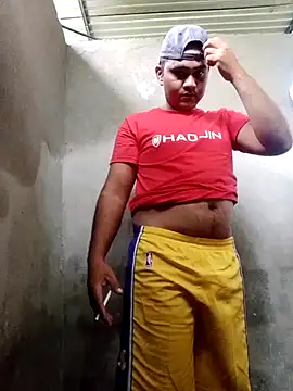 travieso2893 online show from July 5, 7:43 pm