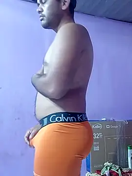 travieso2893 online show from December 25, 12:47 pm