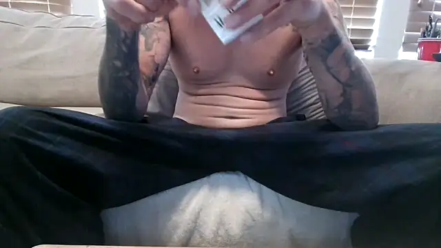 JohnnyKorrupt  online show from April 27, 8:47 pm