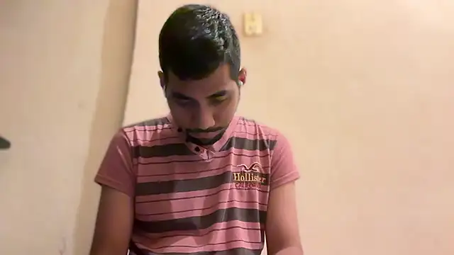 Snapshot of EnriquePersian197 chatting on December 29, 12:55 pm EnriquePersian197 online show from December 29, 12:55 pm