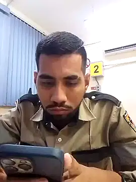 Snapshot of EnriquePersian197 chatting on January 15, 1:12 am EnriquePersian197 online show from January 15, 1:12 am