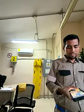 EnriquePersian197 online show from December 3, 12:16 am