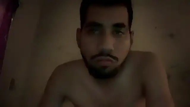 Snapshot of EnriquePersian197 chatting on January 24, 2:39 am EnriquePersian197 online show from January 24, 2:39 am