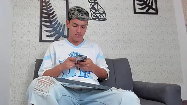 ryan carter08 online show from September 16, 1:56 pm