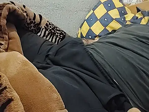 mfreitas005 online show from October 30, 11:50 pm