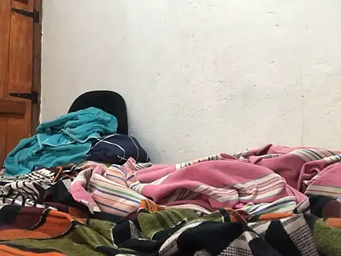 shanu49419 online show from February 8, 4:18 am