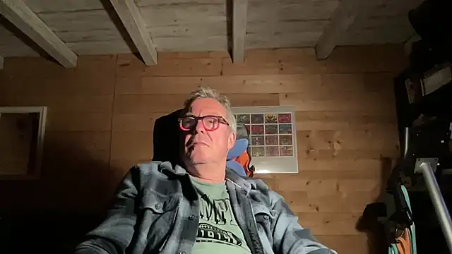 lelohop online show from March 23, 5:24 am