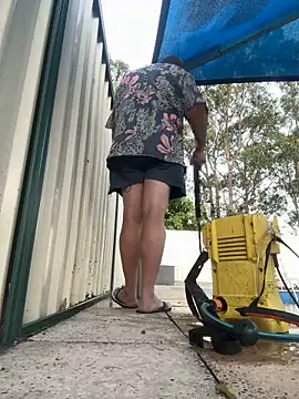 ausbod online show from December 24, 8:55 am