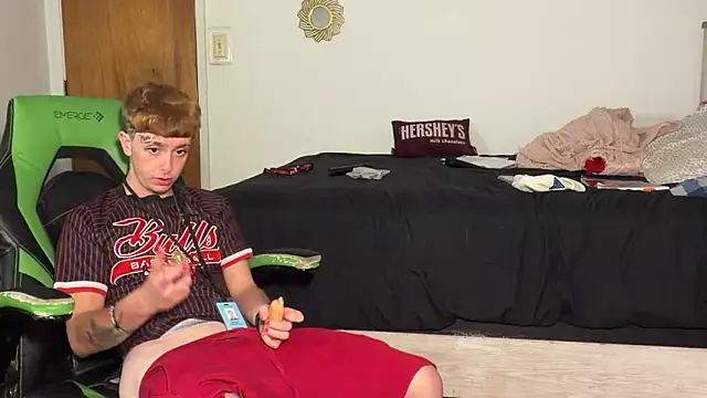 twentywithafelonyy online show from November 14, 6:48 am