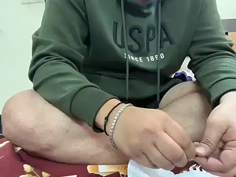 gauravgay93 online show from January 26, 9:19 am