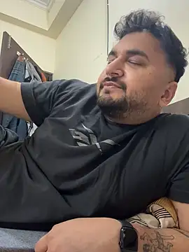 gauravgay93 online show from March 12, 6:11 pm