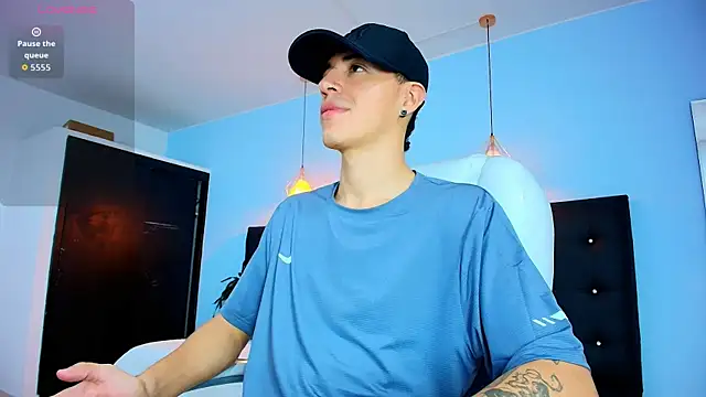 Lobo 17  online show from September 18, 3:52 am