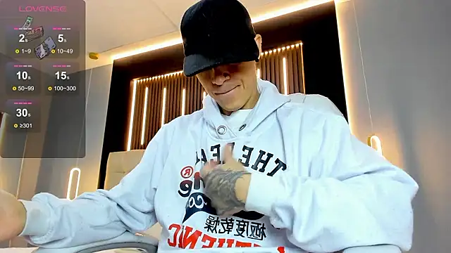 Lobo 17  online show from March 7, 3:48 am