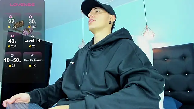 Lobo 17  online show from December 2, 3:42 am