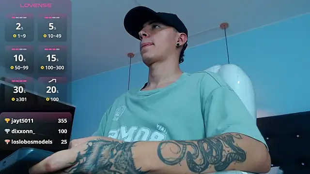 Lobo 17  online show from October 16, 3:36 am