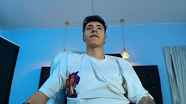 Lobo 17  online show from January 25, 4:13 am