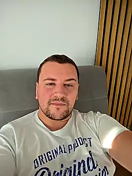 KarlosCarutox online show from November 15, 1:35 pm