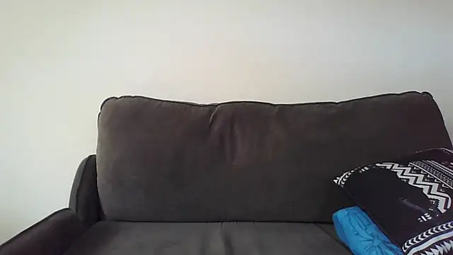 naturiste974 online show from December 4, 8:43 am