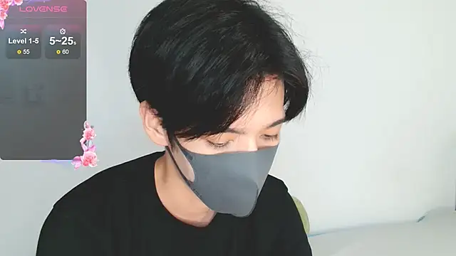 Snapshot of itsme_LEON chatting on September 10, 12:59 pm itsme LEON online show from September 10, 12:59 pm