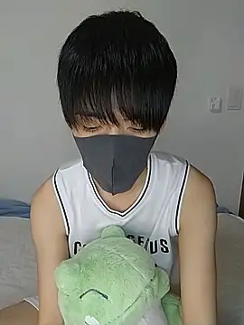 Snapshot of itsme_LEON chatting on January 13, 1:06 pm itsme LEON online show from January 13, 1:06 pm