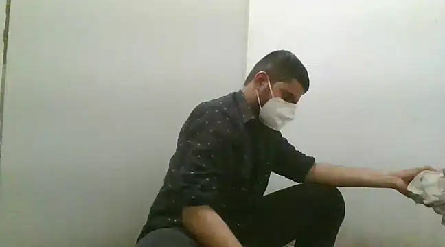 Ishan003 online show from February 6, 1:21 pm