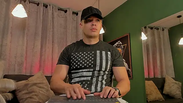 Jake Tylerr  online show from April 10, 6:26 pm