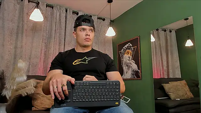 Jake Tylerr  online show from December 15, 1:46 am