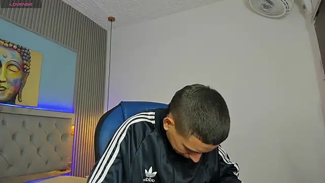 JackSwan18 online show from November 18, 8:55 pm