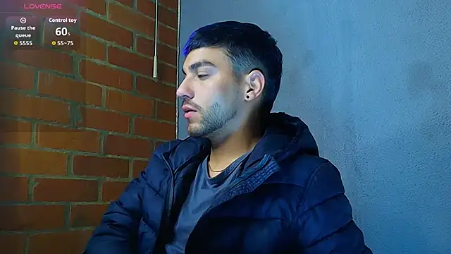 Leandro valenzuela online show from December 15, 7:49 am