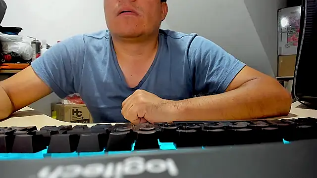 Jhonatan Morales S online show from October 16, 4:42 am